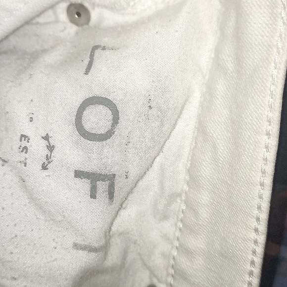 Ann Taylor, LOFT, WHITE Relaxed skinny jeans, size: 2 or 26 - Picture 2 of 8
